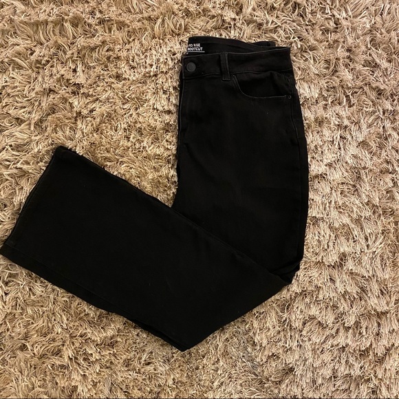 SZ 17 Mid Rise Boot Cut - Picture 3 of 7